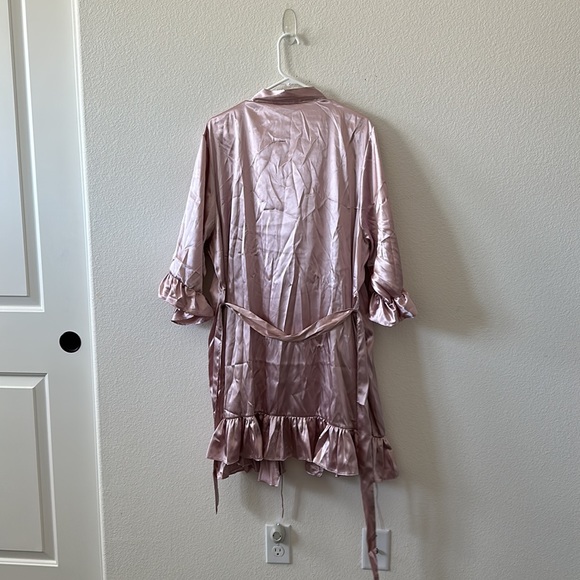 Dusty Pink Robe L/XL David’s Bridal - Picture 4 of 6